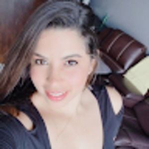 Meet your Posher, Adriana